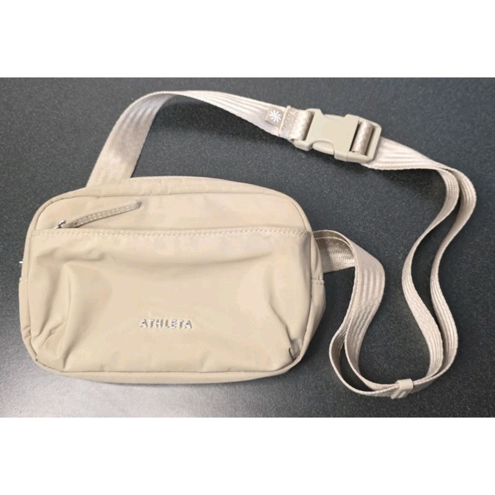 NEW Athleta Beige All About Belt Bag Crossbody‎ Fanny Pack Travel Water Resist